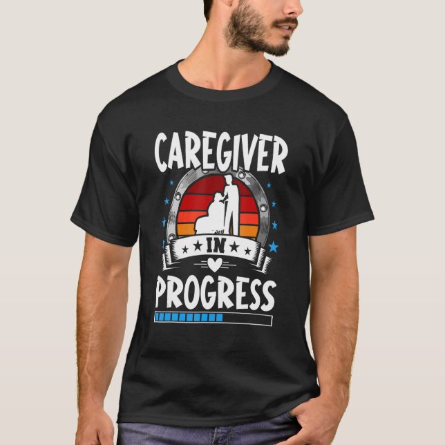 Camiseta Caregiver In Progress Trainee Student (Anverso)