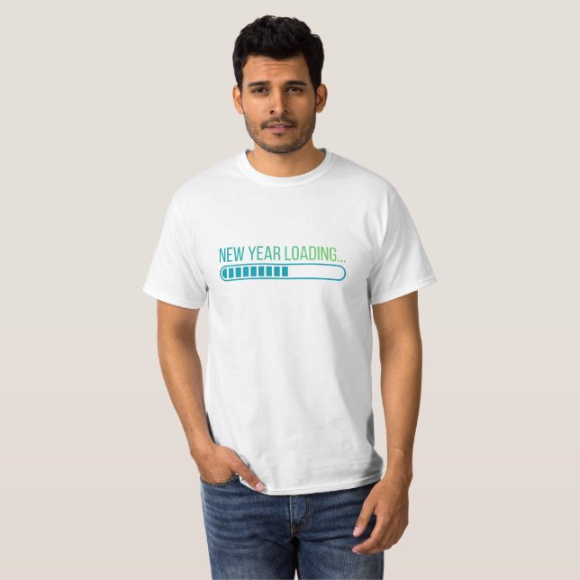 Camiseta Cargando Año Nuevo (Anverso completo)