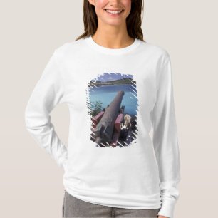 Camiseta CARIBE, San Bartolomé, cañón apuntando hacia la ba