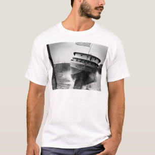 Camiseta Carl D. Bradley