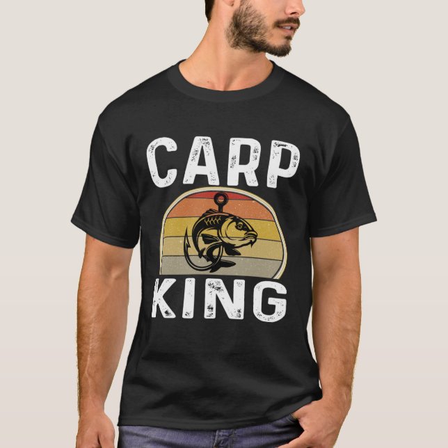 Camiseta Carp King Funny Fishing Fisherman Dad Father Grand (Anverso)