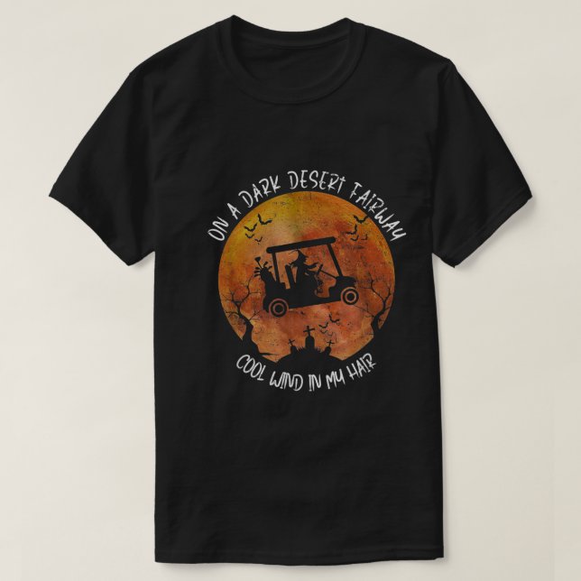 Camiseta Carro de golf de halloween en un desierto oscuro (Diseño del anverso)