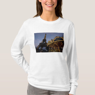 Camiseta Carrusel junto a la Torre Eiffel por la noche,