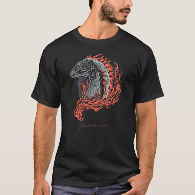 Camiseta Casa Del Dragón Dragón Ilustrado Con Fuego (Anverso)