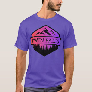 Camiseta Casas gemelas de las montañas de Idaho y árboles T