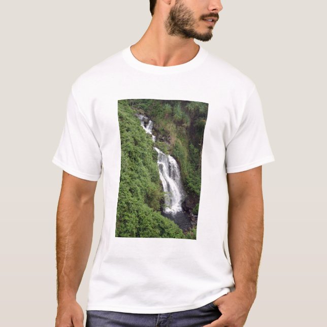 Camiseta Cascada cerca de Hilo, Hawaii (Anverso)