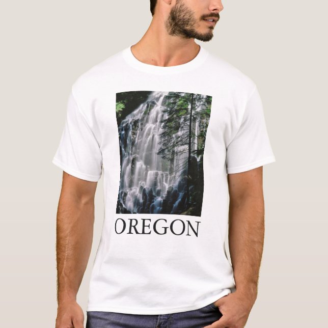 Camiseta Cascada en bosque, Oregón (Anverso)