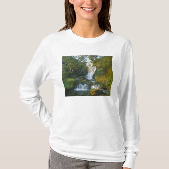 Camiseta Cascada, Isla de Skye, Escocia (Anverso)