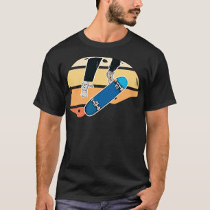 Camiseta Casco de patinaje retro colorido con Kickflip