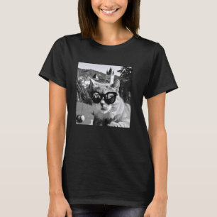 Camiseta Castillo de Bran Rumania Gato con gafas de sol Exp