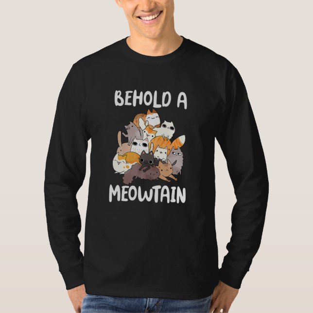 Camiseta Cat Behold A Meowtain Cat Mountain (Anverso)
