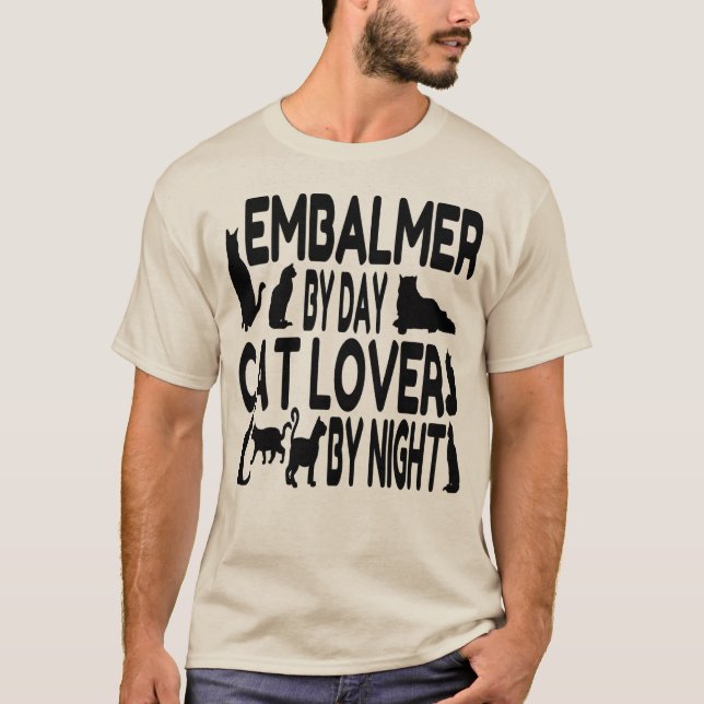 Camiseta Cat Lover Embalmer (Anverso)