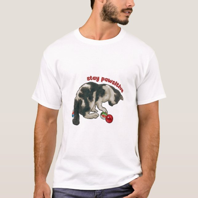 Camiseta Cat Playing with MARBLES, Stay Pawsitive, Pun (Anverso)