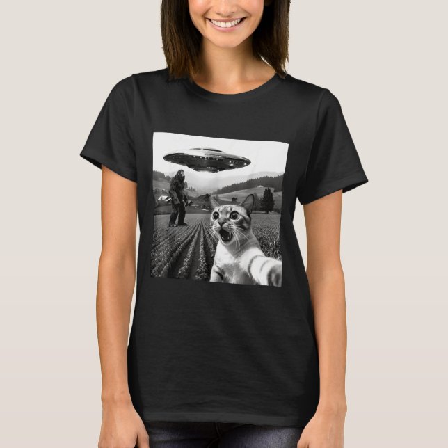 Camiseta Cat Selfie With Alien Ufo Funny Cat Alien Bigfoot  (Anverso)