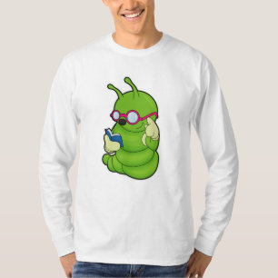 Camiseta Caterpillar con gafas de sol y libro