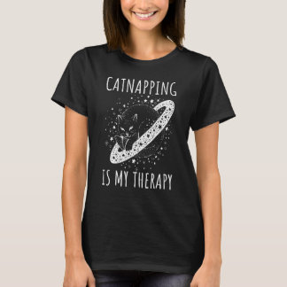 Camiseta Catnapping is my therapy sleeping dreaming cosmic 