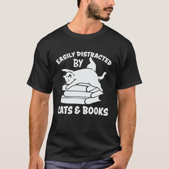 Camiseta Cats And Books   Cute Cat Owner Cat  Cat Mom (Anverso)