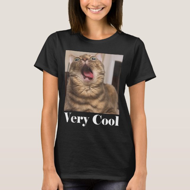 Camiseta Cats Meme Graphic Silly Cat Humor Funny Cat Very C (Anverso)