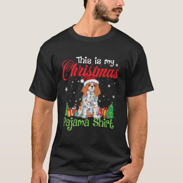Camiseta Cavalier King Charles Spaniel Navidades Pajama Dog (Anverso)