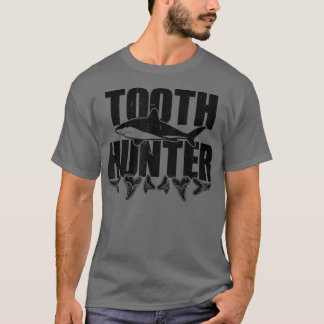 Camiseta Caza de dientes de tiburón encontrando dientes de