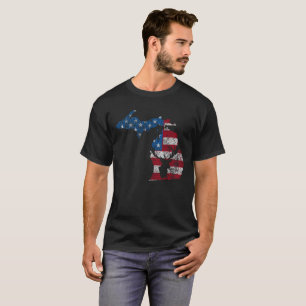 Camiseta Caza de los ciervos de Michigan de la bandera