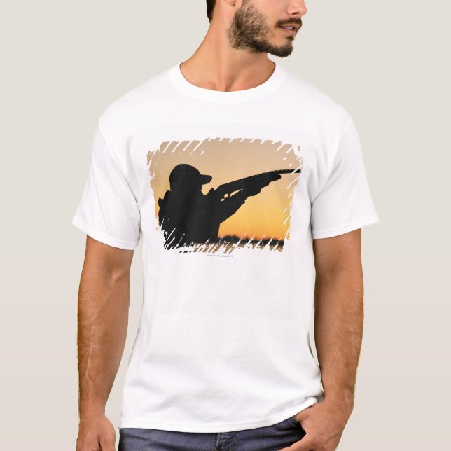 Camiseta Cazador y arma (Anverso)