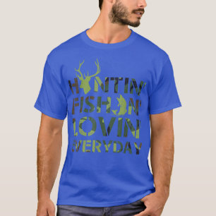 Camiseta Cazando a los amantes de la pesca todos los días c