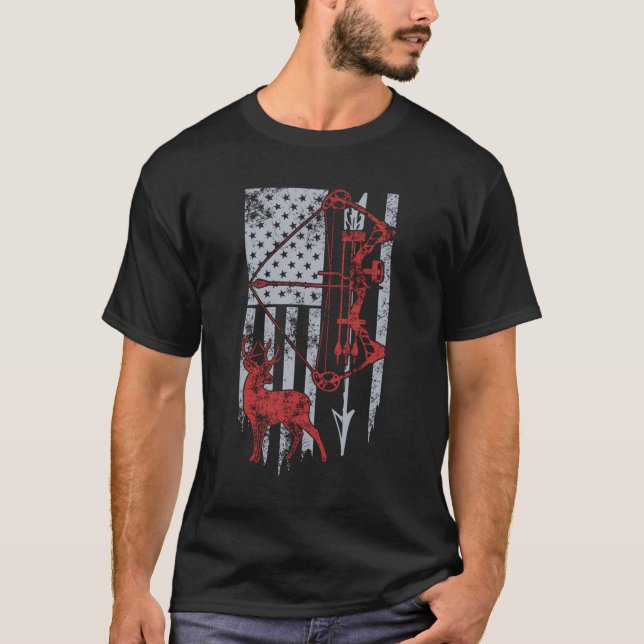 Camiseta Cazando cerdos cazando la bandera de los ciervos (Anverso)