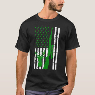 Camiseta Cazando Venado Con Un Pistola St Patricks Day Hun 