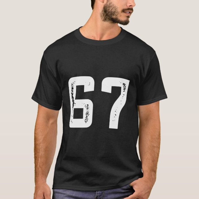 Camiseta Celebra 67 Happy B-Day Py Fun Font (Anverso)