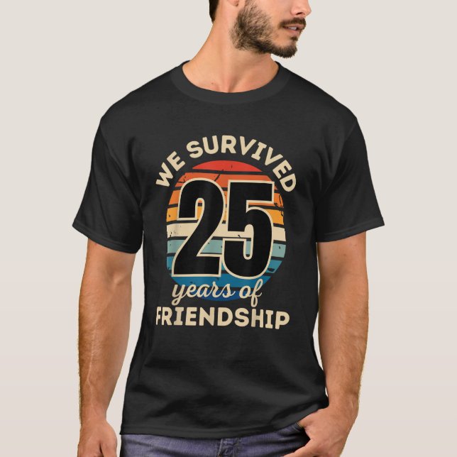 Camiseta Celebrando 25 AÑOS DE AMISTAD Gente gracioso (Anverso)