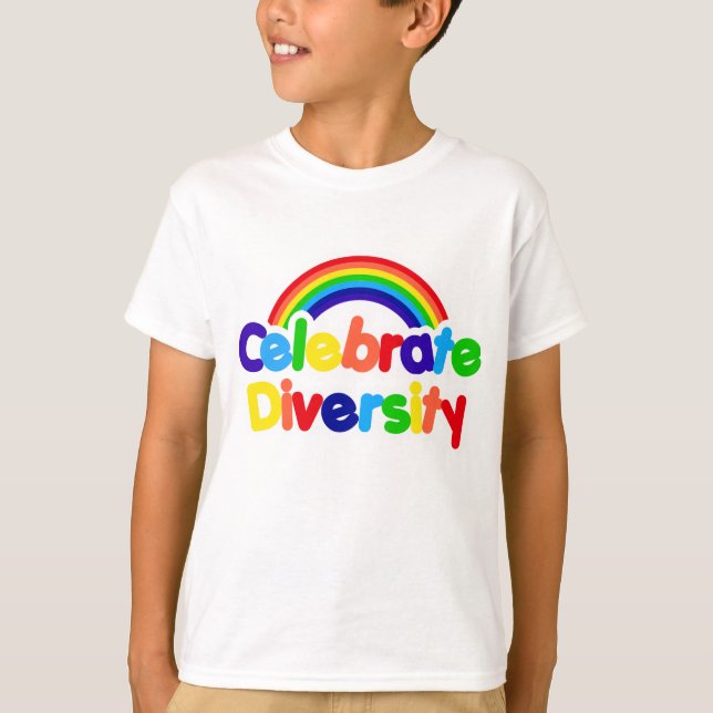 Camiseta Celebrar el arcoiris del orgullo gay por la divers (Anverso)