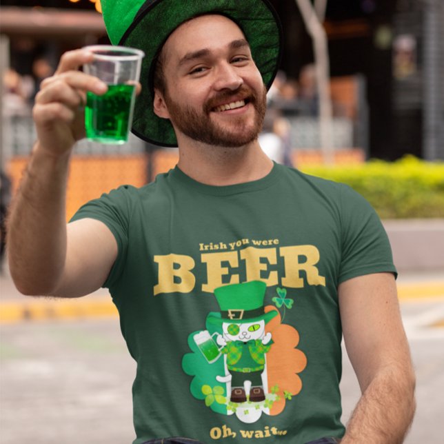 Camiseta Celebrar el Día de San Patricio con un gato afortu (Subido por el creador)
