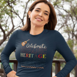 Camiseta Celebrar el diseño del mes del patrimonio hispano