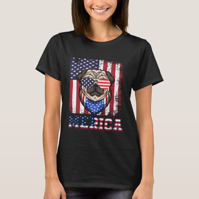 Camiseta Celebrate July 4th in Style with American Pug (Anverso)