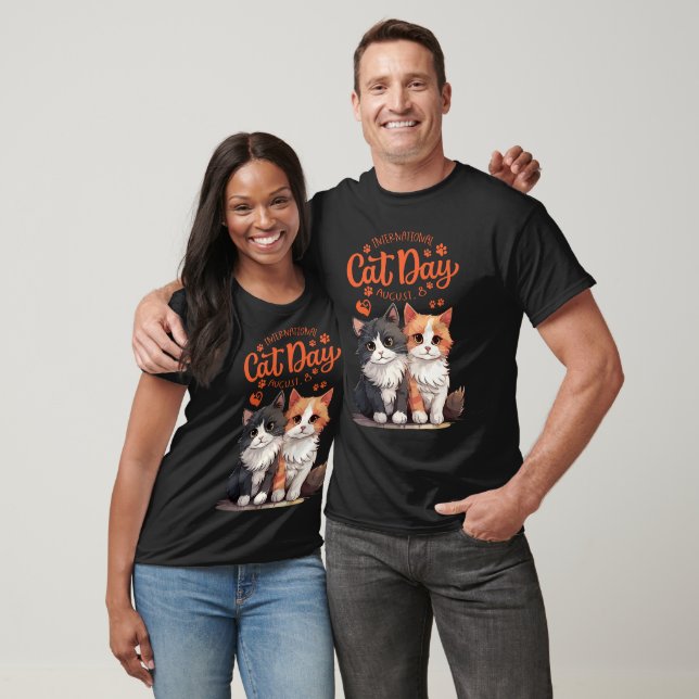 Camiseta "Celebrating International Cat Day” (Unisexo)