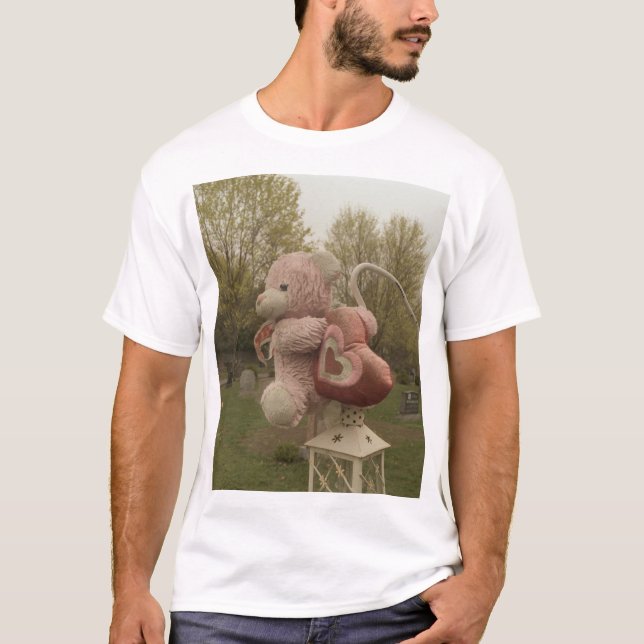 Camiseta Cementerio Bear Shirt (Anverso)