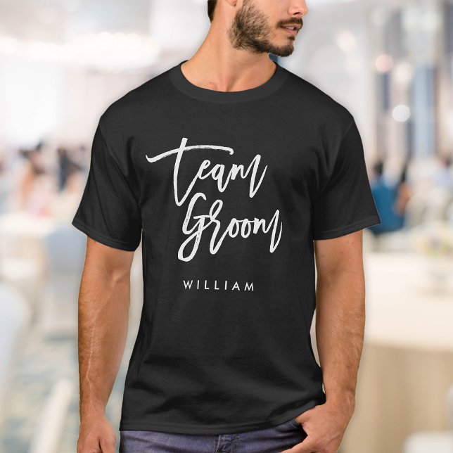 Camiseta Cepillo Chic Trendy Blanco Equipo Script Groom (Subido por el creador)