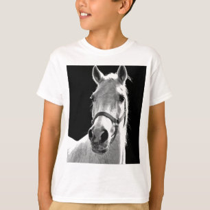 Camiseta Cerco del caballo blanco negro en la noche