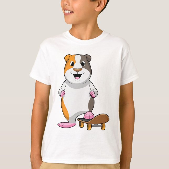 Camiseta Cerdo de Guinea como patinador con patineta (Anverso)