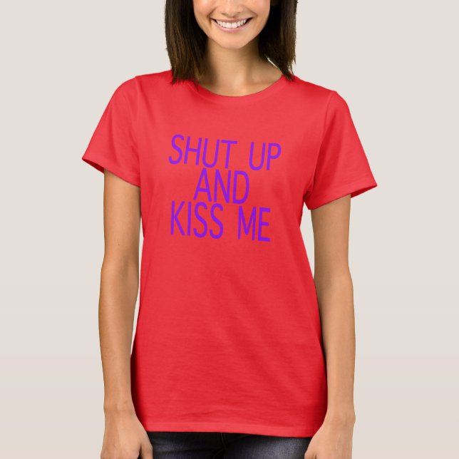CAMISETA CERRARME Y BESARME (Anverso)