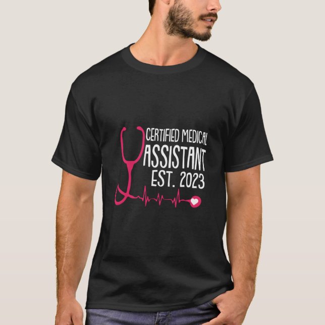 Camiseta Certified Medical Assistant Est 2023 Graduation Gr (Anverso)