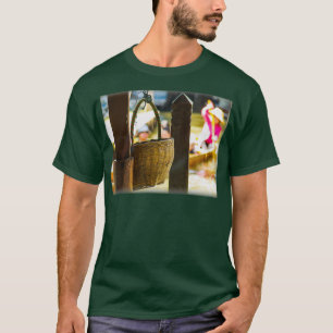 Camiseta Cesta en Khlong Ong Ang Canai Bangkok
