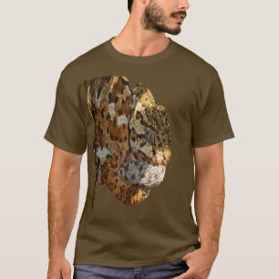 Camiseta Chameleon Colgando Sobre Un Vector De La Cercada D