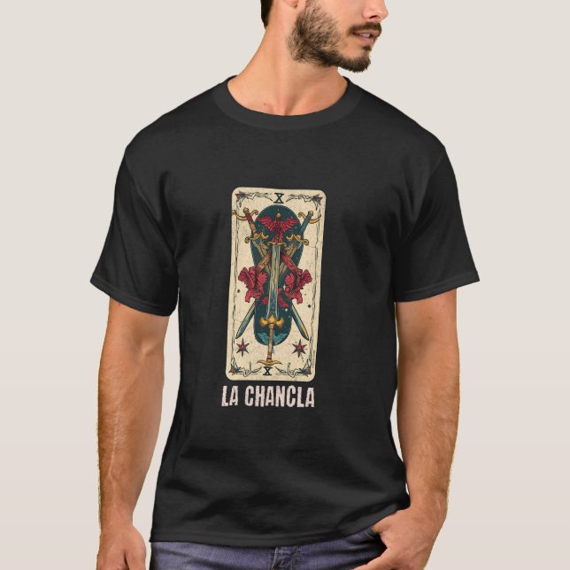 Camiseta Chancla Curiosa Madre América Latina Latino y Hisp (Anverso)