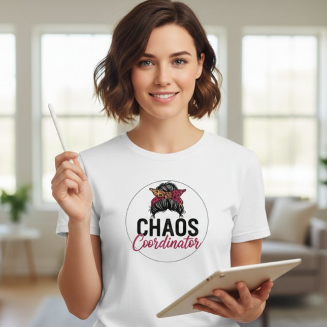 Camiseta Chaos Coordinator Shirt with Messy Bun and Leopard (Subido por el creador)