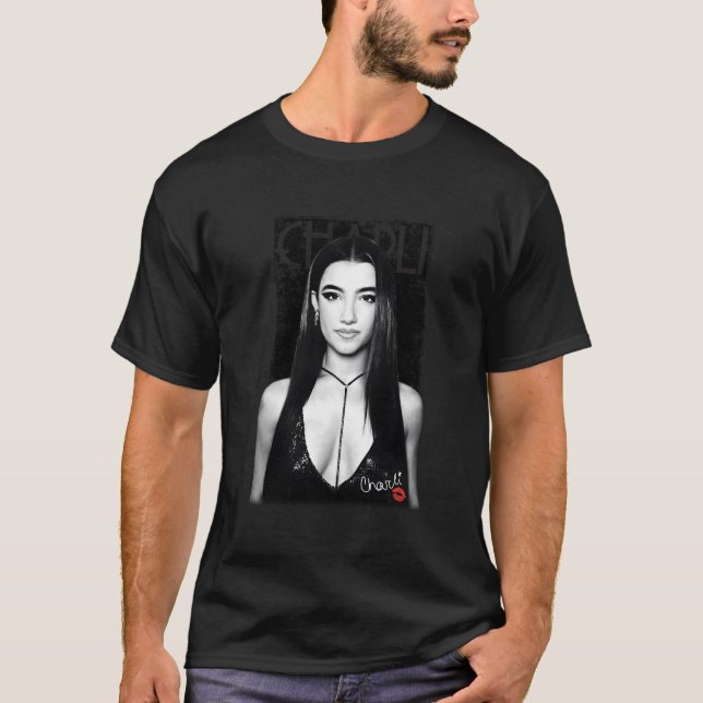 Camiseta Charli D'Amelio Oscuro Kiss oficial (Anverso)