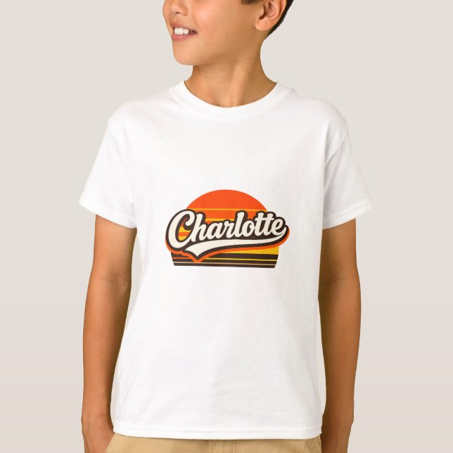 Camiseta Charlotte Retro Sunset Personalized Name Design (Anverso)