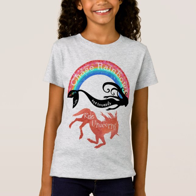 Camiseta Chase Rainbows nadando con sirenas y montando Unic (Anverso)