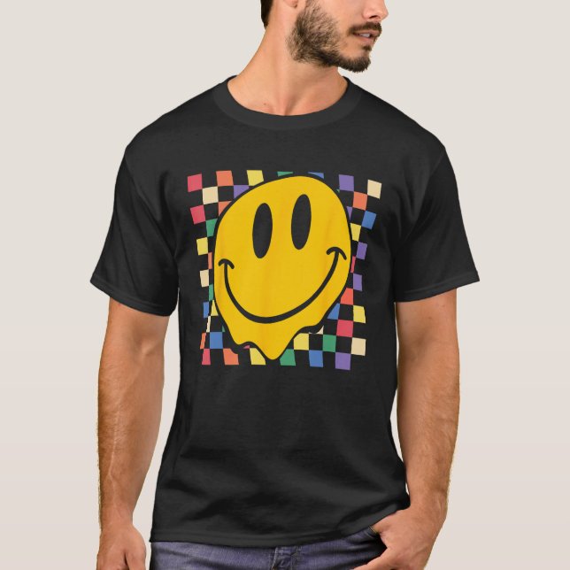 Camiseta Checkerboard Smiling Face Groovy LGBT Rainbow Prid (Anverso)